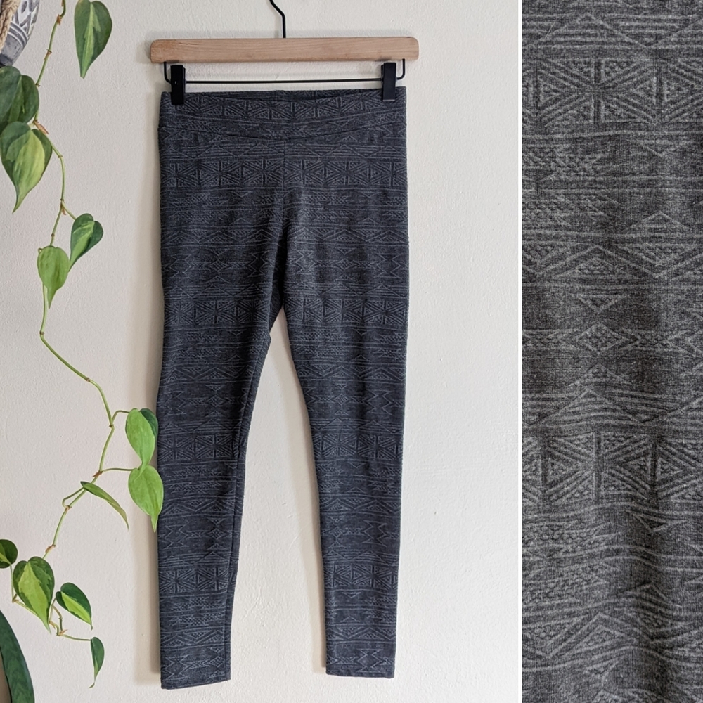 American Eagle | Geometric Boho Aztec Printed Legging